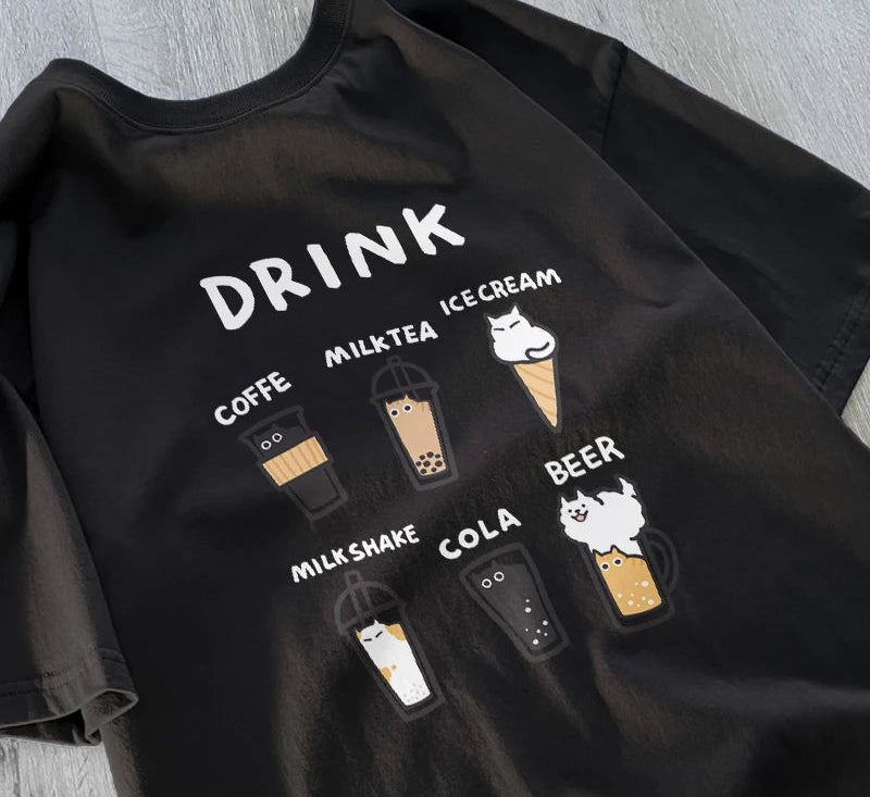 Cat Café Graphic Tee – Kawaii Japan-Style Cotton T-Shirt (Unisex)