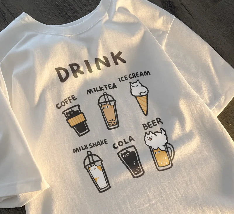 Cat Café Graphic Tee – Kawaii Japan-Style Cotton T-Shirt (Unisex)